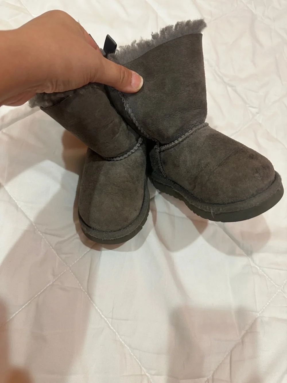 UGG Kids Gray Suede Shearling Boots with Back Bows size 7
